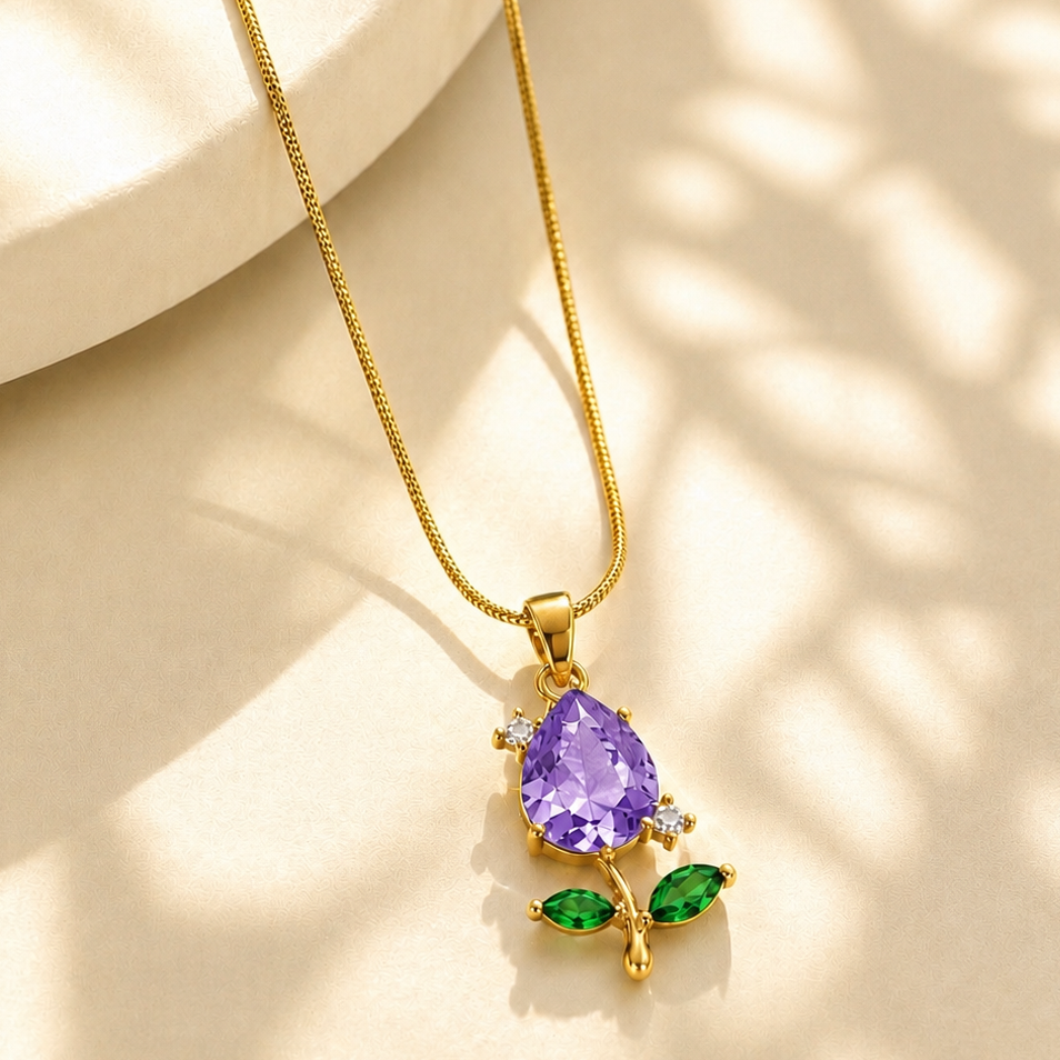 Amora Necklace
